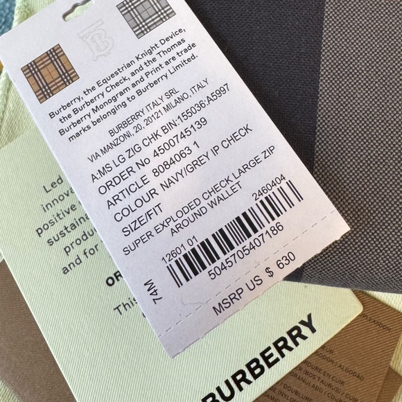 Burberry Black and Gray Checkered Wallet new - Picture 5 of 5